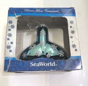 SeaWorld Blown Glass Whale Tail Ornament Blue Snowflake Box Damaged